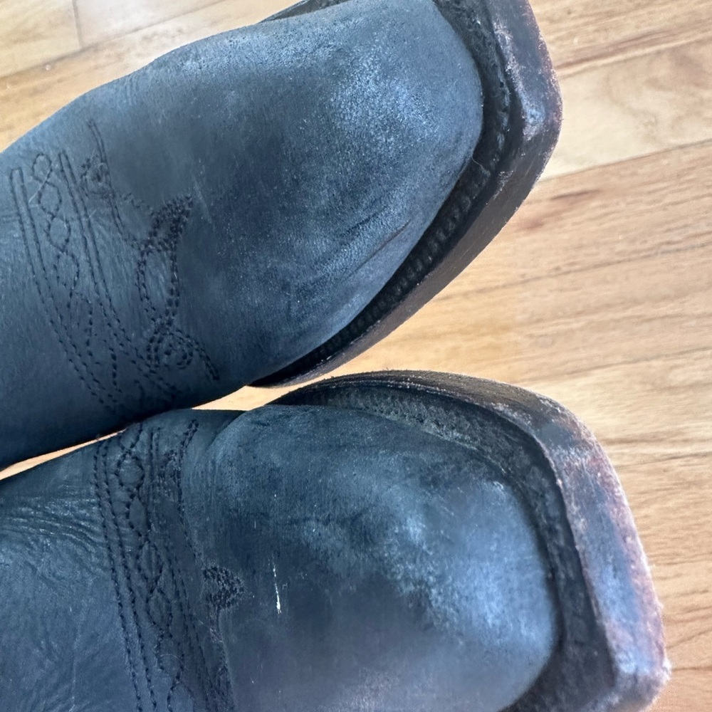 Corral Black Embroidered Heeled Boots - image 6